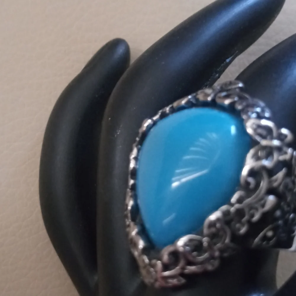 BLUE HOWLITE HEMATITE RING - Picture 3 of 4